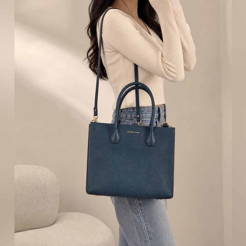 Michael Kors Mercer Studio Large Pebbled Leather Satchel Tote Crossbody (Blue) - Picture 2 of 8